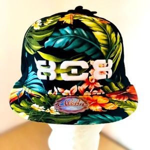 Aloha Wear BNWT 808 Black & Hawaiian 🌺 Print Cap!